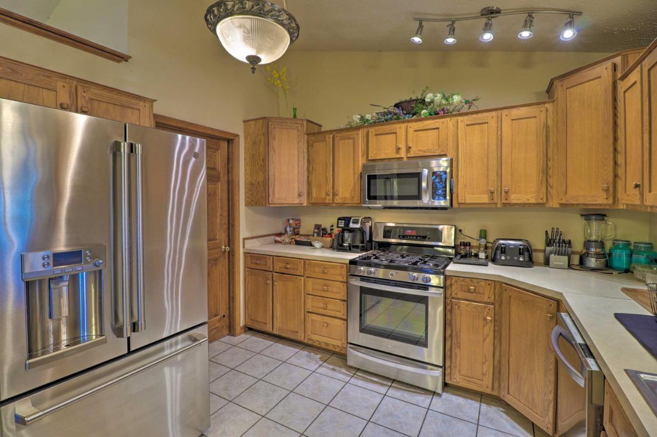 Secluded Marble Falls Family Home With Mtn Views! Bagian luar foto